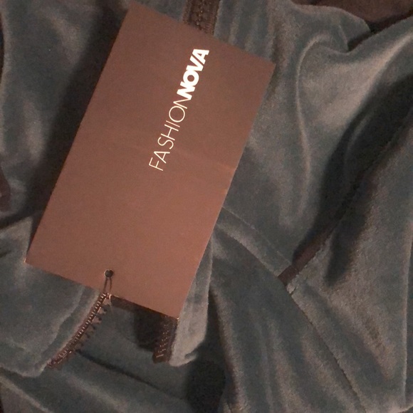 Brand New With Tags Fashion Nova Crop Green Jacket - Picture 8 of 8